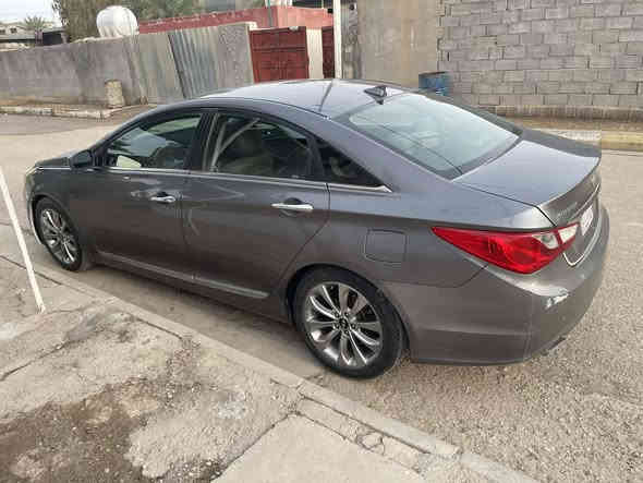 سلام عليكم 
سوناتا مؤديل 12
وارد امريكي
وجعهها كلش بصيط 
بنيد مع جاملغ بارد 
كفالة السياره 
السعر 98
بيه مجال حك الجيه 
مكان السياره واسط قضاء النعمانيه 
يشهد الله ستخدام شخصي 
طيب من العياده البيت 
السياره احلى من الصوره بهواي ت
تدفأ تبرّد حداديه 100/100
شاشه ياخي يعجز الكيبورد عن وصفههها 
رقم صاحب السياره ***********
