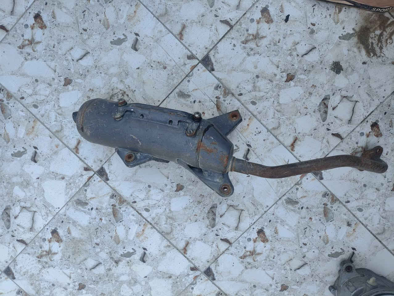 سلام عليكم من رخصة الادمن
صالنصه سكنس ب 15 
كصه سكنس بدون اي كسر ليط كاملات عليهن تغليف اسود ما شايله ب 10 
هاوزن سكنس ب 5 
شوته سكنس عوزها براغي فقط ب 10 
كور ماكس كفاله ب 10 
روله سكنس عوزها بولبرنان فقط ب 5 
عقل ماكس شرط الفحص ب 10 
عندي بعد ولفات ماكس ممصورهن مختمات جدد ما مستخدمات ب 5 
عنواني كوت حي الحكيم 
توصيل موجود 
رقم ***********
