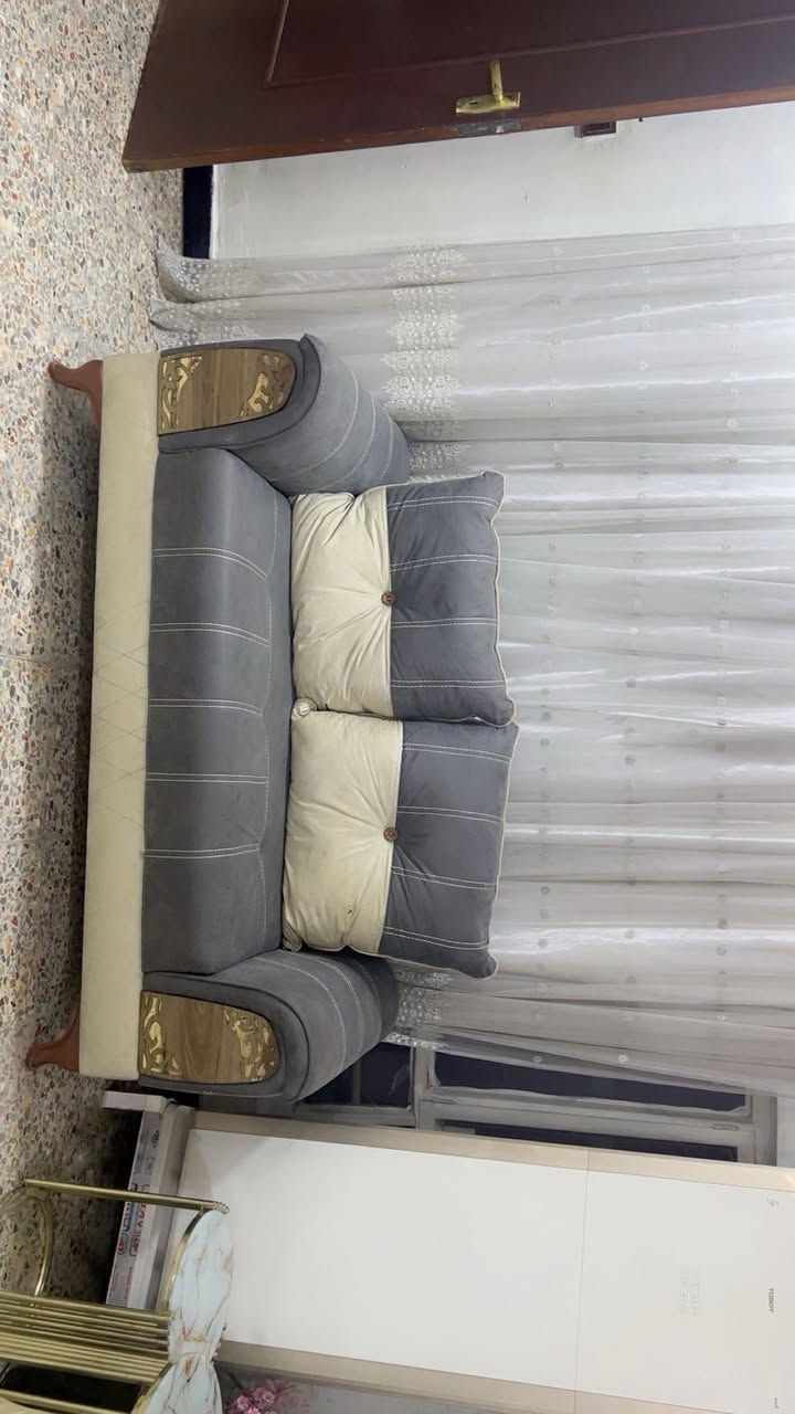 تخم اخو الجديد مخزن وسرير10مقاعد مابي اي ضرر نسبه النضافه98%مكاني شارع فلسطين


**إذا كنت صاحب هذا الإعلان وتريد حذفه لأي سبب، رجاءا أرسل رسالة إلى الدعم الفني**