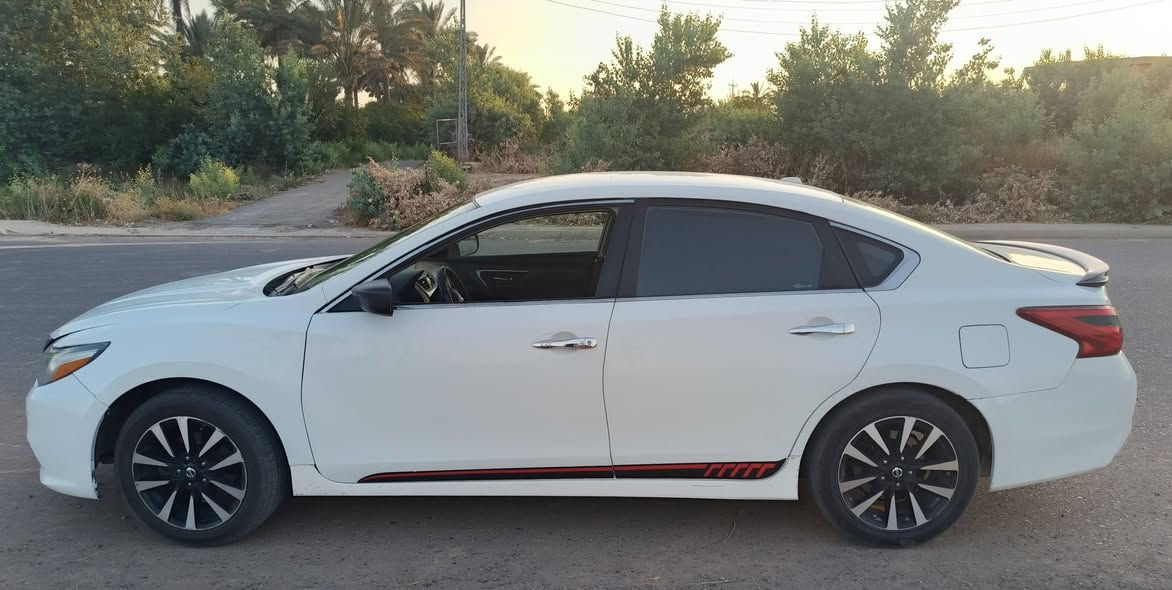 السلام عليكم 🚙
نيسان التيما للبيع
موديل 2018 
سيارة بيها ثلاث قطع( باب سايق وخلف السايق صبغ بدون دواخل وباب الامامي الاخر بيه بارد ومصبوغ) 
الباقي سليم ايرباكات برده وستيرن طاكات
طبعا سيارة وارد أمريكي ⚪
مواصفات كاميرا خلفية/بصمة/تحكمات ستيرن  بدون فتحة سقف
محرك كير بحالة ممتازة
4 سلندر 2.5
ملاحظة: السيارة تبريدها ما يشتغل يحتاج صيانة
ماشية 123 ألف ميل 🔴
رقم السيارة سليمانية تحويل ثاني يوم
سعر السيارة 117 وبيها مجال للشراي او مراوس
📍عنوان السيارة : صلاح الدين قضاء الضلوعية
للاستفسار مراسلة عبر الواتس أو الاتصال (***********) 
تحياتي ❤
