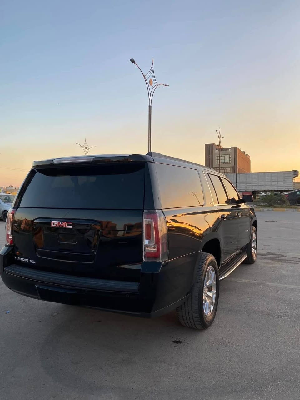 السلام عليكم  ورحمة الله 
جمسي يوكن طويلة ادوات ادوات للبيع 
موديل ٢٠١٦ 
مابيها اي نقص جاهزة 
مكفولة من الصبغ والكص والعشاير 
مكانها نجف 
السعر ١٦٥ 
***********
