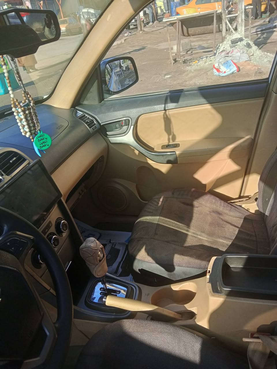 السلام عليكم شباب سيارة تيكو للبيع موديل 13السعر 57وبيهه مجال للاستفسار الاتصال على  الرقم ***********
