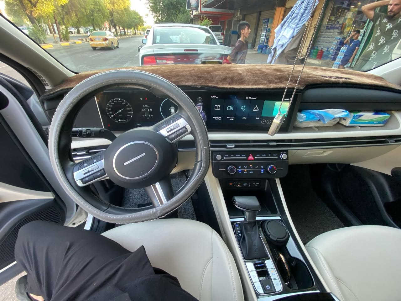 يالله يرزاق مكلف بنشر توسان موديل 2025 السعر 235 ومجال بسيط  سياره جديد ونضيفه فول نضافه زيرو ماشيه سبعه الاف فقط طخه جدا خفيفه وبسيطه بلجنطه علا كد اقل الاصبع مكان سياره بغداد لاتصال ***********
