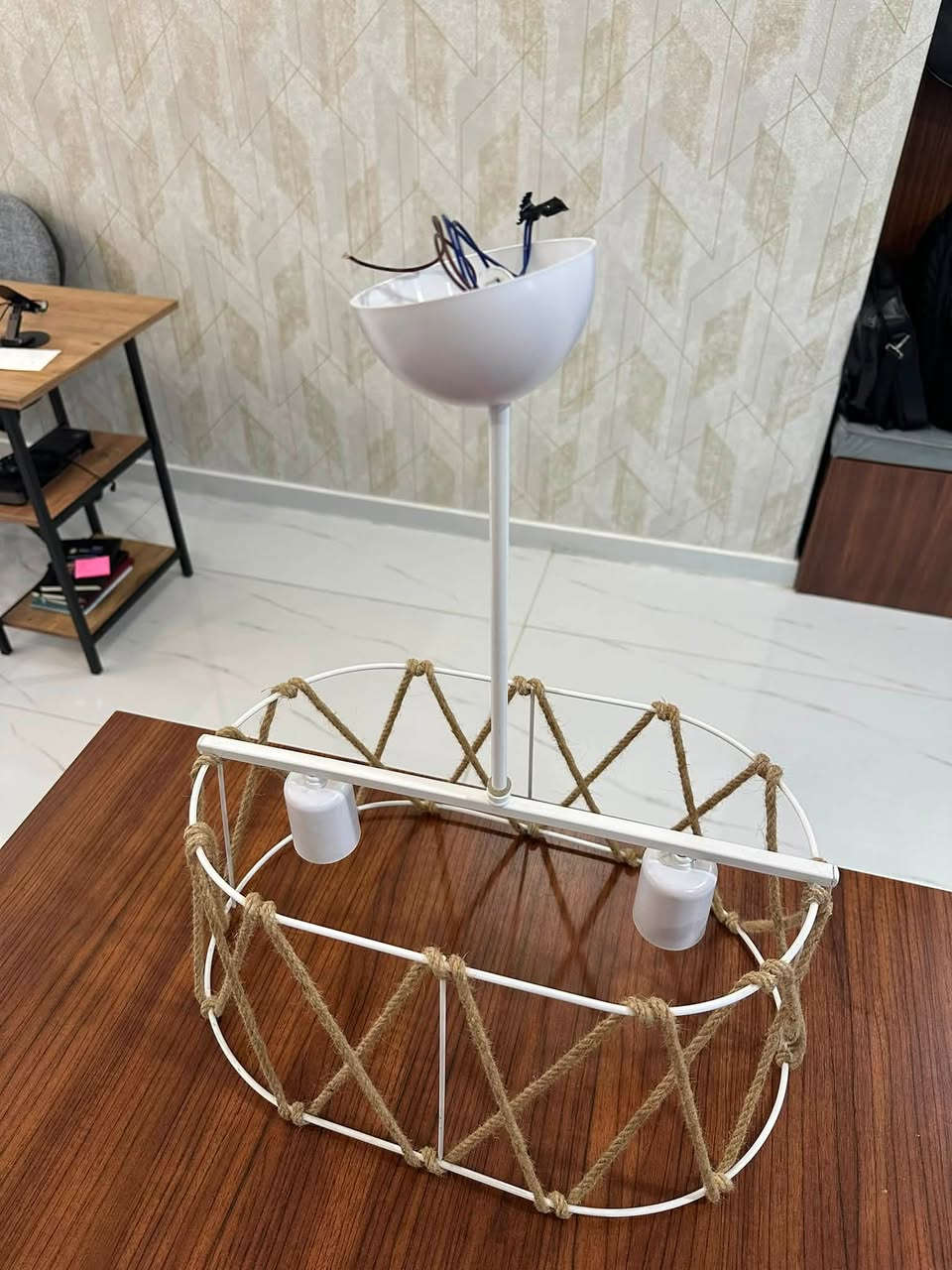 Black Pendant Light : 30,000 IQD
White Pendant Light: 15,000 IQD
Gas cylinder: 30,000 IQD
Modex Wide Chute Slow Juicer: 85,000 IQD


**إذا كنت صاحب هذا الإعلان وتريد حذفه لأي سبب، رجاءا أرسل رسالة إلى الدعم الفني**