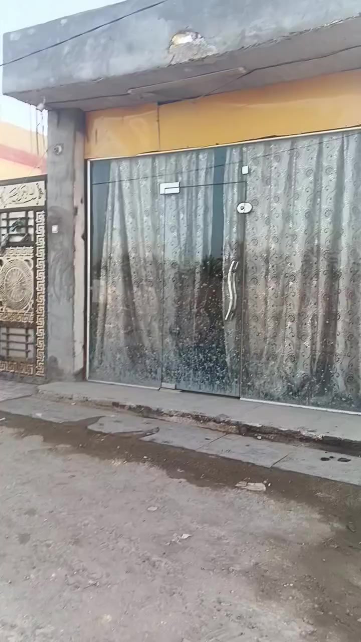 بيت للبيع
موقع تجاري  شارع المعاره ع شارع العام طريق الزوار ركن بناء حديث بناء طابوك كونكريت  المساحه 375 طابو زراعي طابقين طابق الثاني مكامل بس سكف
استقبال 8×4
هول 6×4
صاله 9×6
غرف عدد 2  5×4
مطبخ 6×4
طابق ثاني نضام سويت
مناور داير البيت
حديقه 100 متر بيه محل 
مكان راقي وتجاري للاستفسار ***********
***********
