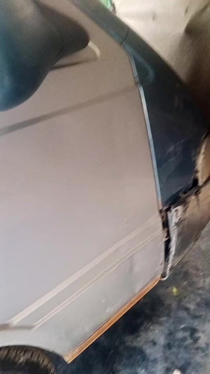 السلام عليكم سياره جاهزه من كل شيء موديل 96 مصفره من كل شيء باسمي 35 وبيها مجال ام العلويه شريفه بنت الحسن للاستفسار 
***********
***********
