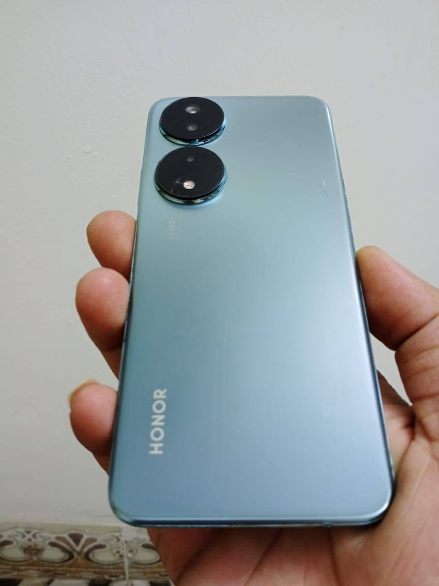 سلام عليكم HONOR X7b
ذاكرة 256 رام 12 معالج سناب دراكون 
بطارية 🔋 6000 بصمة جانبية 
شحن سريع سوبر جارج 
مكفول من كلشي 
بي فطر واحد بالكلاسة 
وفطور بالجامة مال فلاش فقط 
سعر 135 او مراوس 
عنواني بغداد  توصيل ماعندي


**إذا كنت صاحب هذا الإعلان وتريد حذفه لأي سبب، رجاءا أرسل رسالة إلى الدعم الفني**