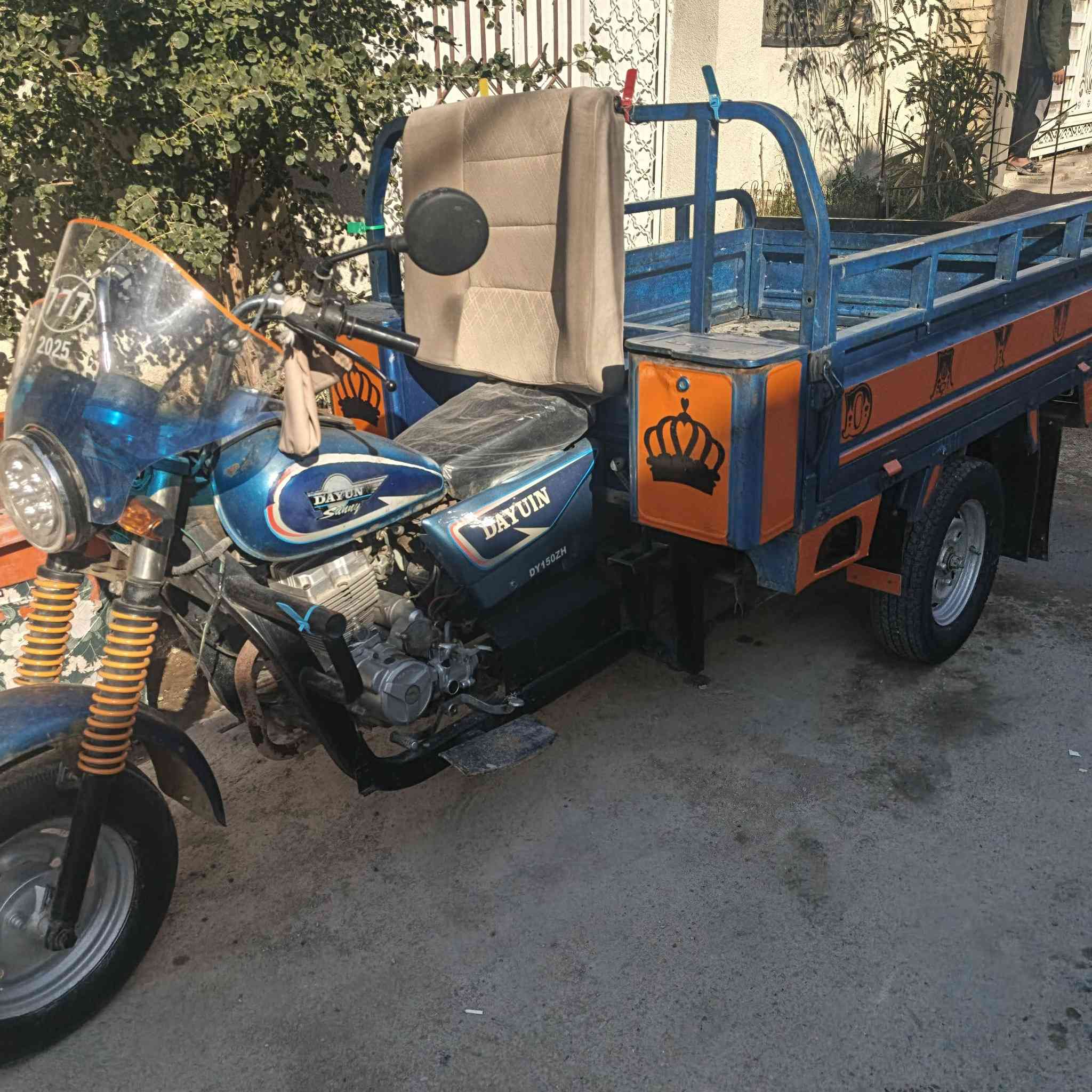 السلام عليكم متاح ستوته موديل ١٢ رقم واسط جاهزه تحويل مباشر سعر ١٤٠٠ نضيفه مابيه خياس كوت    ***********
