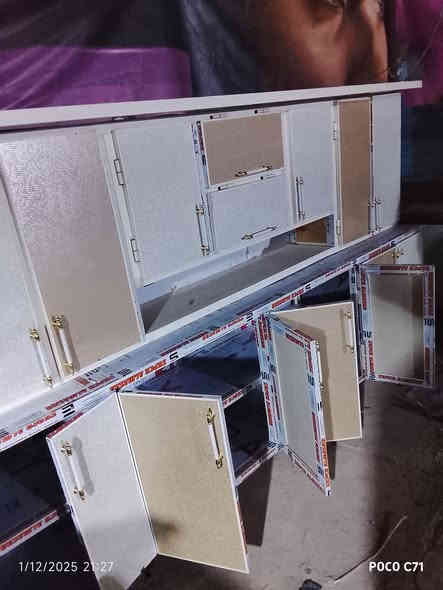 ثلاثه متر سعر 450علرقم ***********
