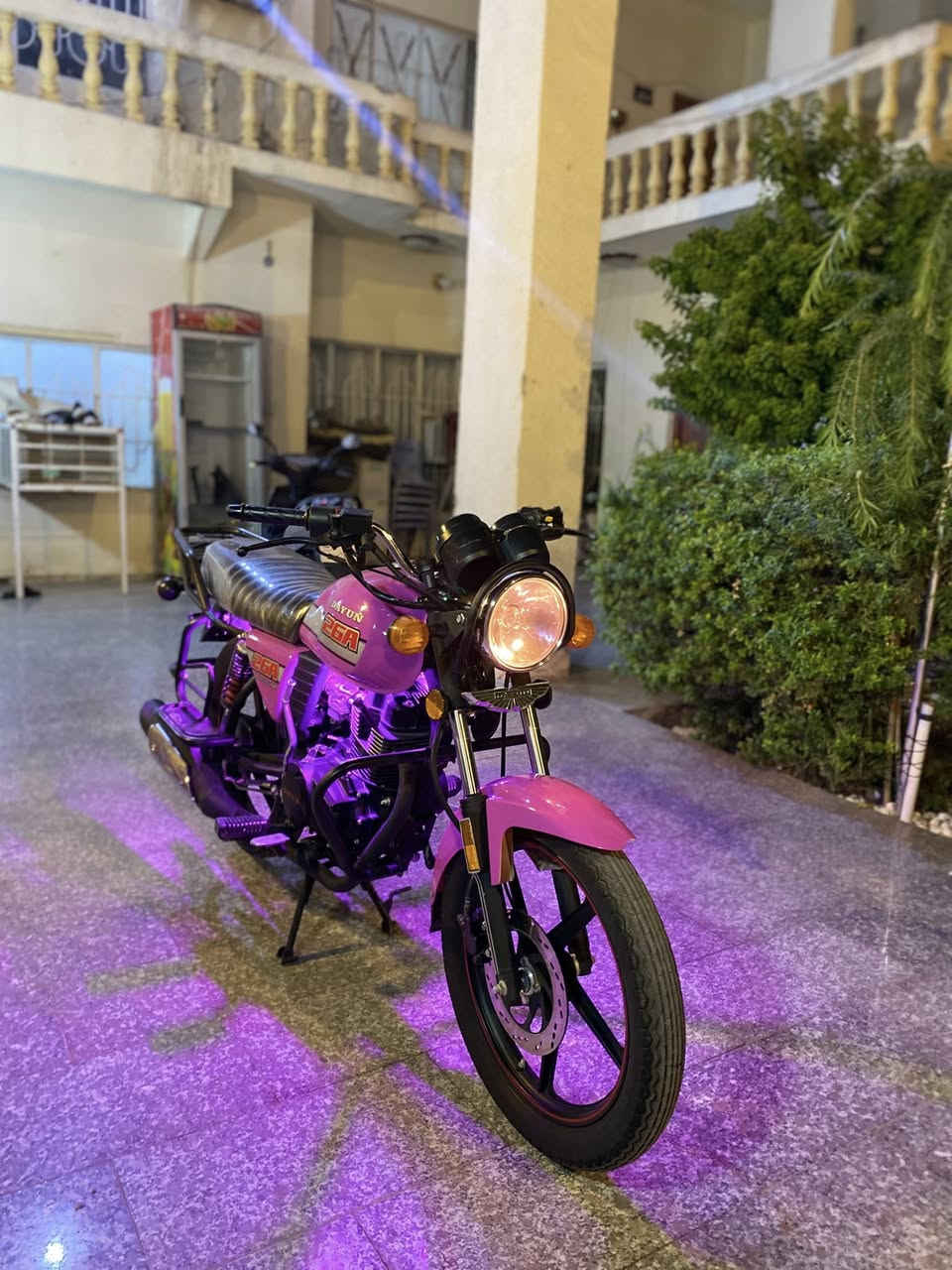 لسلام عليكم دايون موديل 23 طالعه بال 24 شهر الثامن ماشي 5522 قابل للزيادة يعني بعدها زيرو مكفوله كفاله عالمه رقم وسنوية بس اداور للأستفسار مكان الدراجة كربلاء
***********
