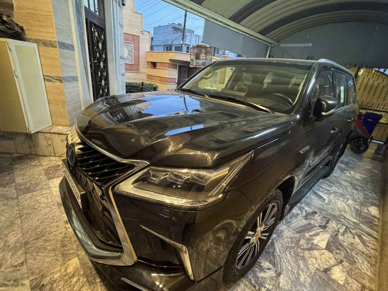 موديل 2020
الكزاز فوال موصفات بريم اصل
ماشيه 55الف
سيار مغلفه بل كامل 
كفاله عامه من كلشي 
مكانها بغداد

‭0770 828 4381‬
