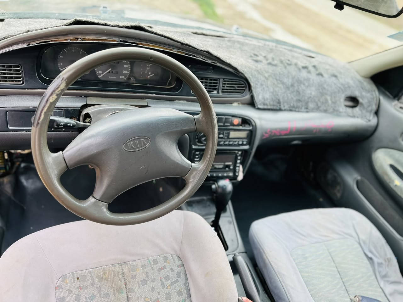 سيفيه للبيع موديل 95 محرك مسكر كير اتوماتيك مكان السياره صويره السعر 35بيها مجال للاستفسار اتصل عله الرقم ‭٠٧٨١ ٧٣٢ ٢٥١٠‬
