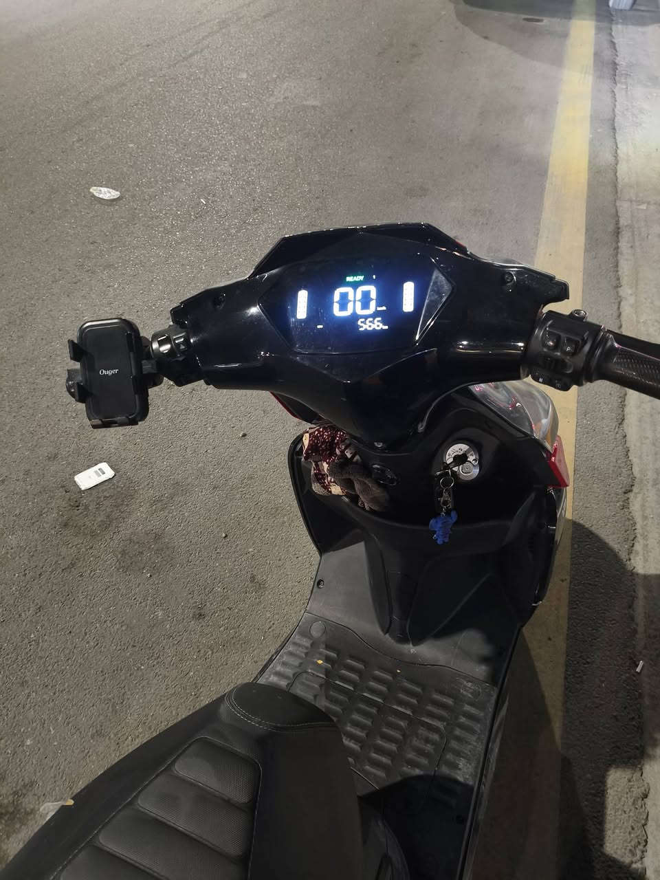 سلام عليكم دراجه شحن دراجه نضيفه حيل ضمان الصيانه بعده عدي سرعه ٨٠ تمشيك ٦٥كيلو حقيقي مكاني بغداد الكياره السعر ٨٥٠ بي مجال قليل


**إذا كنت صاحب هذا الإعلان وتريد حذفه لأي سبب، رجاءا أرسل رسالة إلى الدعم الفني**