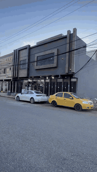 عماره تجاريه للبيع مئاجره بل كامل في حي السماح الاركان ع شارع 20 المساحه 300م واجهه15م للاستفسار مكتب الحكمه *********** /***********
