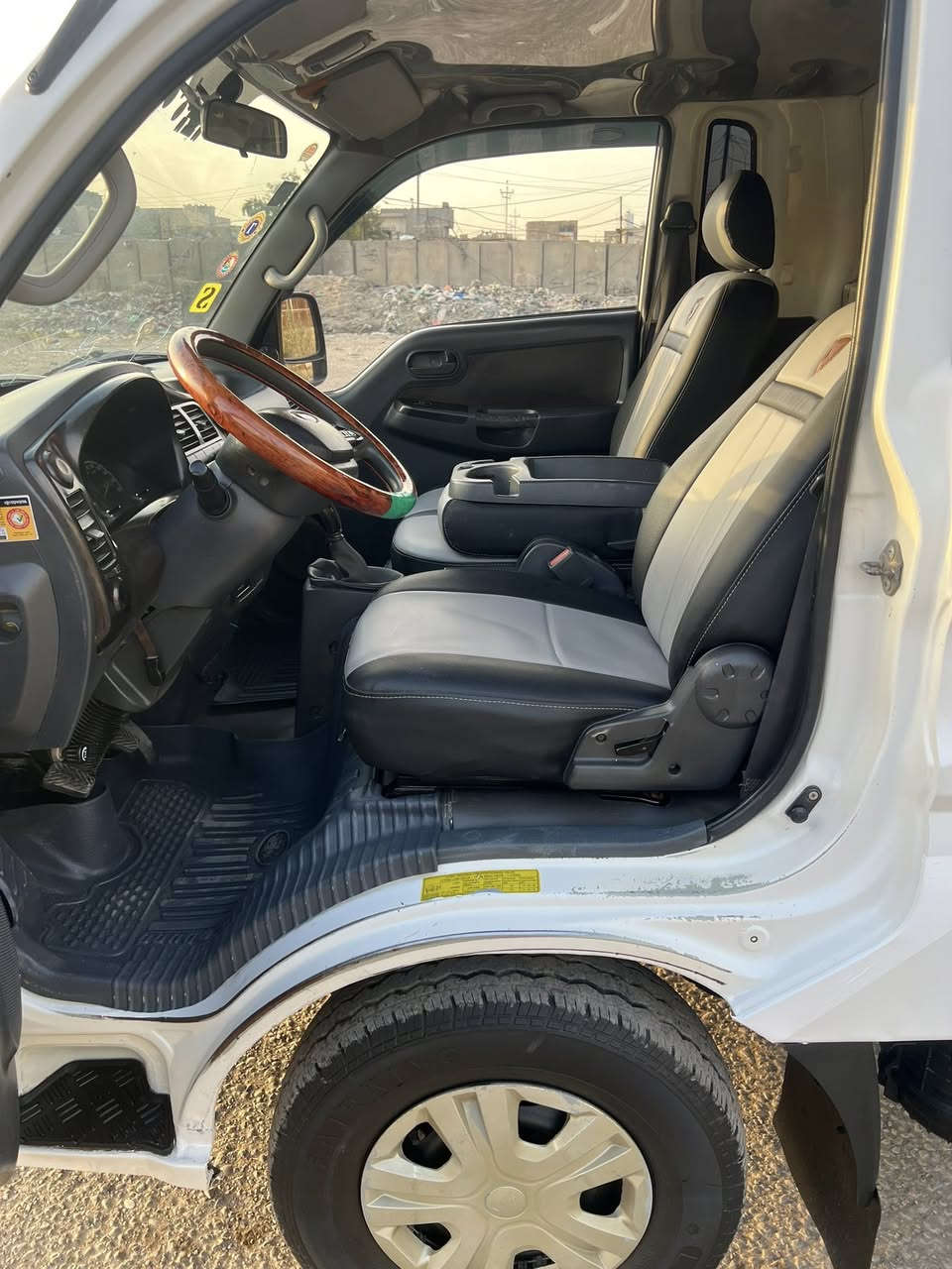 كيا حمل 2014 رقم واسط انكليزي
سياره مكفوله مكينه وكير وحداده
(السعر 108)الرقم ***********
العنوان بغداد
