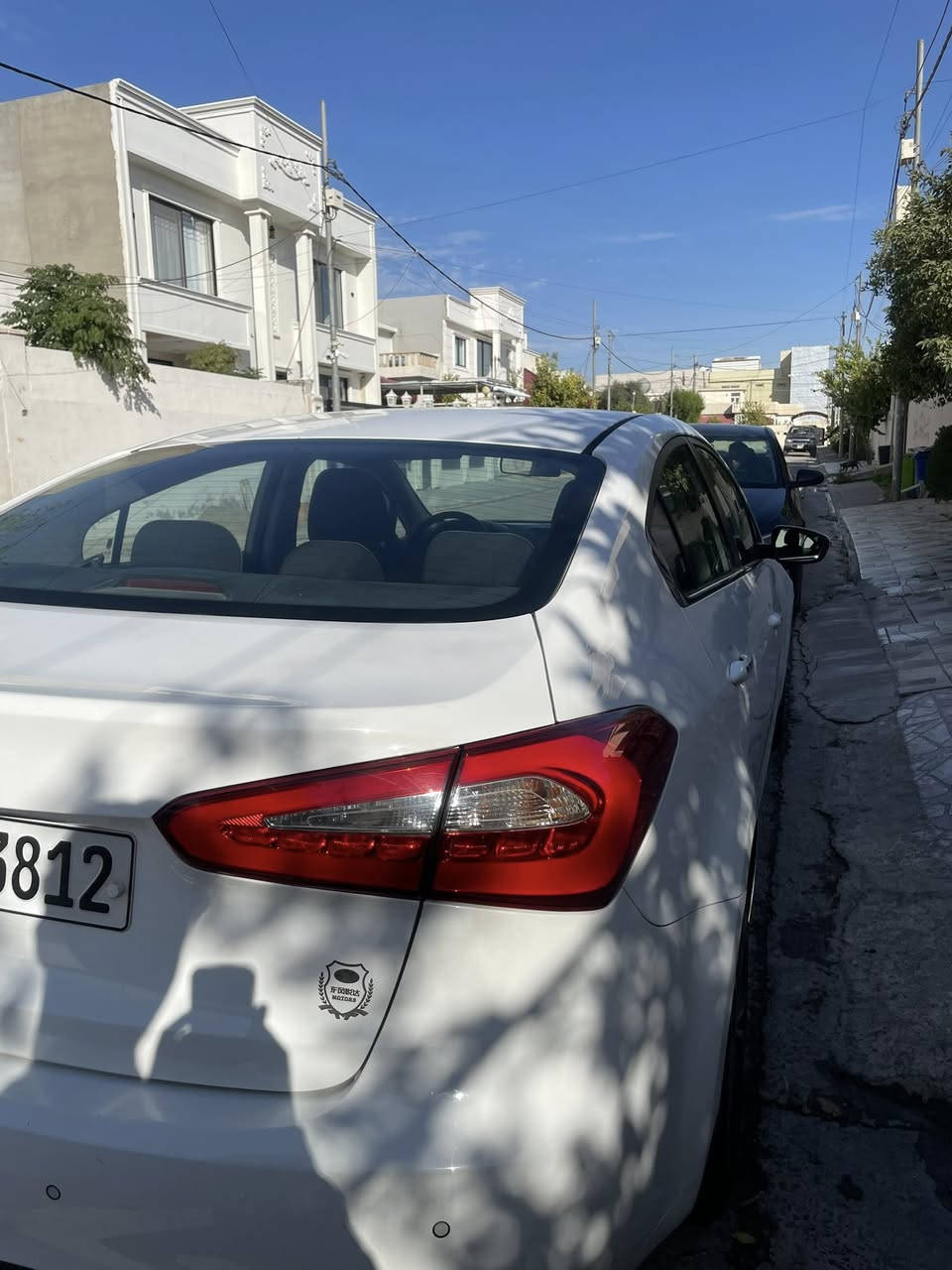 السلام عليكم كيا سيراتو 2014 المواصفات نص فول 
الضرر قطعتين
ماشيه 190 الف
گير اوتو
محرك 1600
حساسات امامي وخلفي
الشراي يتصل عل هذا الرقم
***********
المكان اربيل
