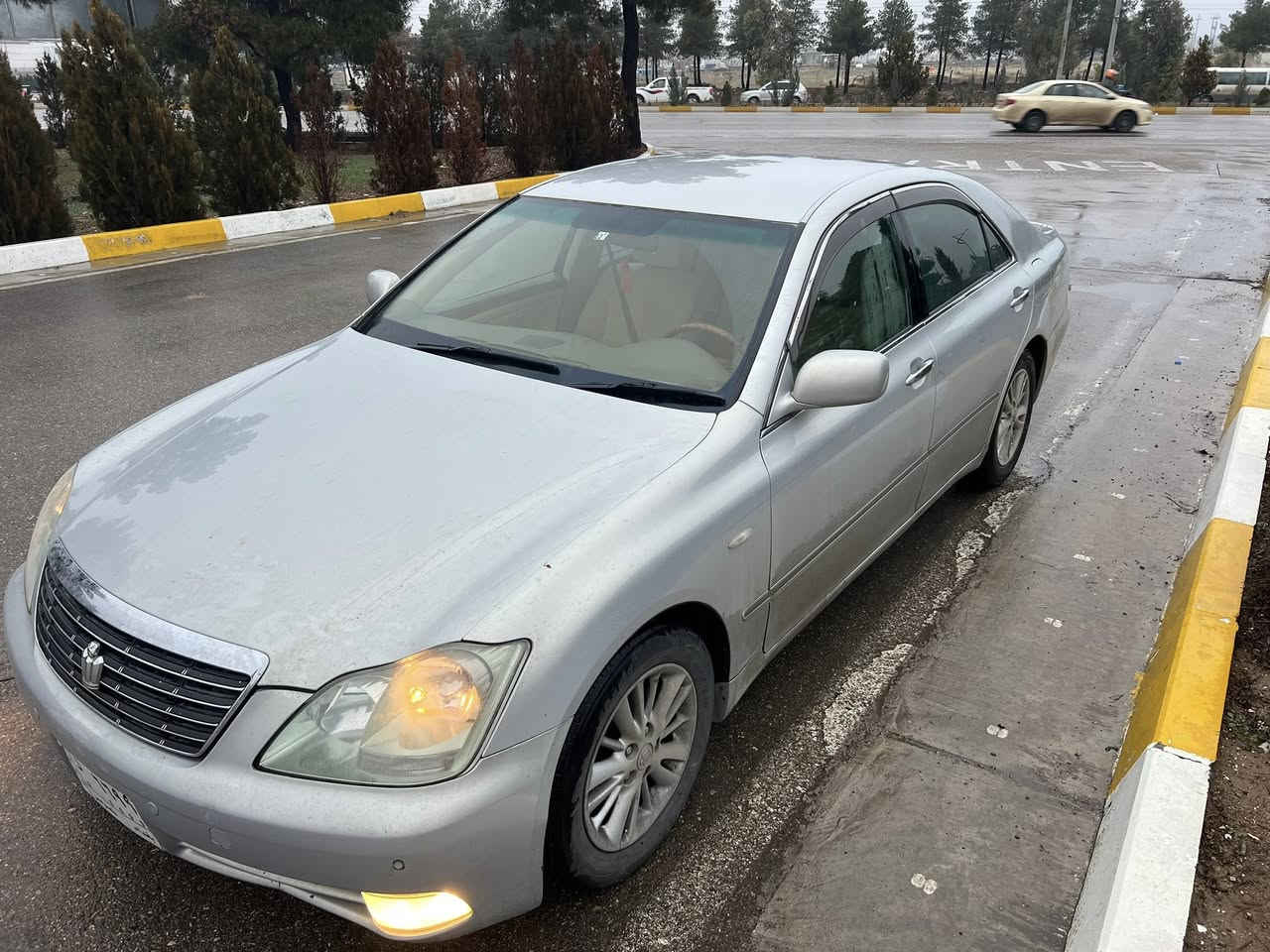 شاهینەی براوە پاکەتی
مۆدیل 2005
گیرو مەکینە 180بچوک
دودوگمە
تەبرید ساردو گەرم مەزبوت
گیرو مەکینە بەشەرت 
دەعمو لیدراوی نیە 
بی تەقەو رەقە 
سەیارەکە کامل سیرڤس کراوە 
دەعامی بۆ دەعامی بەشەرت 
سعری کۆتایی 43$ گەلا 
***********
