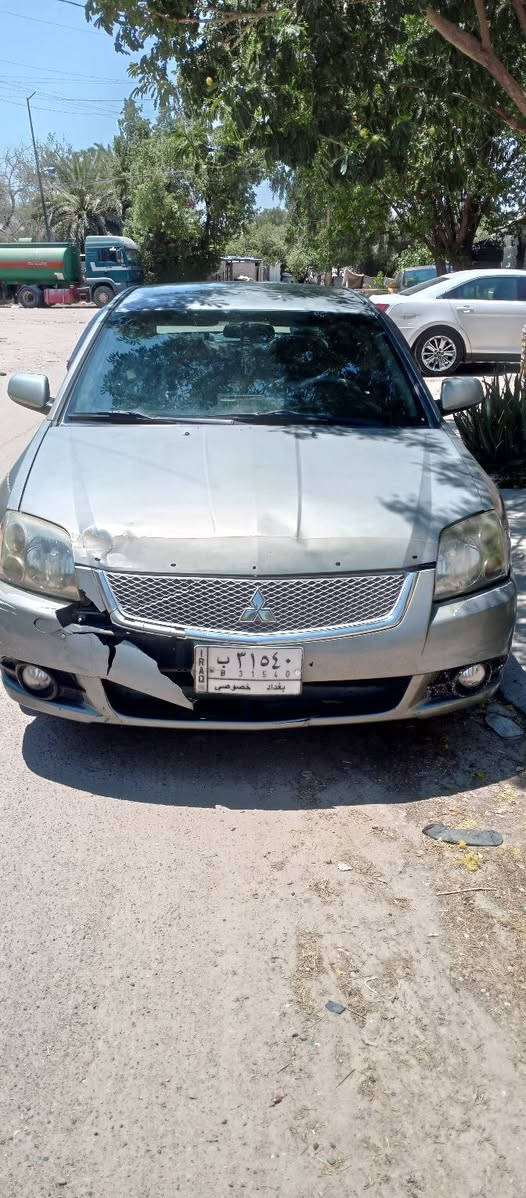 سلام عليكم للبيع  كلنت موديل ٢٠٠٩ وارد امريكي مصبوغة حزام ٦٧ ورقة وبيها مجال كلشي بيها شغال تبريد ثلج كير مكينة خير من الله تواصل رقمي *********** ابو محمد
