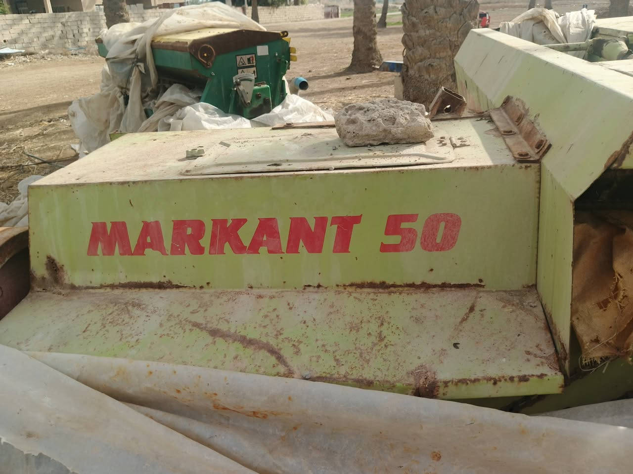 كابسه كلاس للبيع قيم واخذ بالي يرضي الله 
***********متواجد 
فيس واتساب 
مكاني بغداد اليوسفيه
