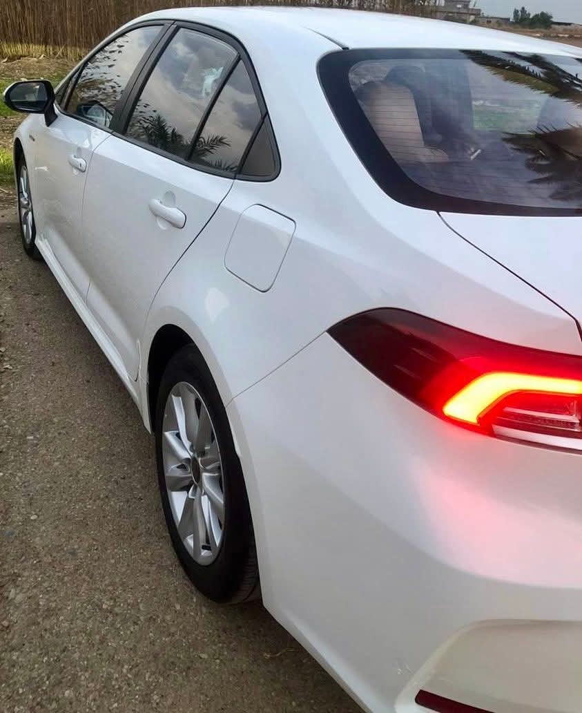 السلام عليكم كورلا 2003 فول مواصفات فتحة بصمه شاشه كاربلي  لد خلفي لايت زنون اشاير بالمري اوتو ستوب قياده ذاتيه وبعد بيها مواصفاتها معروفه السياره كفاله من البارد والصبغ والتبديل ماشيه 69 الف وقابل للزياده رقم بغداد باسمي رايدها 145 وبيها مجال بسيط مكاني الفلوجه  ***********
