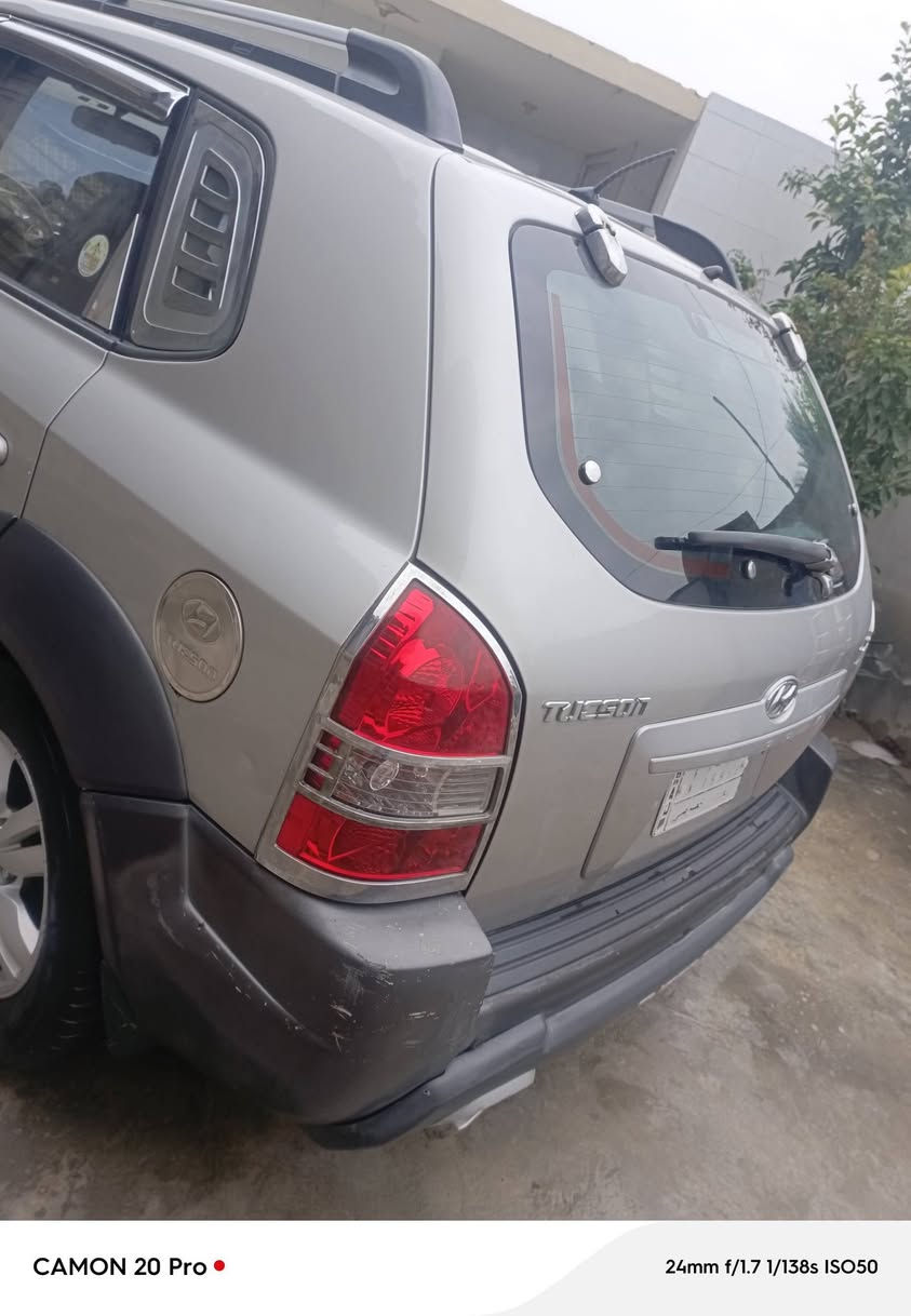 سلام عليكم 
توسان مديل 2009بدون حادث كلين بدون قطرة صبغ بدون شخوط بدون جراد صفاح شرط موس سيارة جديدة حيل مال جناي ماشية 160حقيقي مكينة وكير لا فتح لا تبخير لا تنقيص شرط برغي ممفتوح بيهن صدر امامي خلفي جديد زوجين تايرات قبل سبوعين شادهن جدد سنوية ل28تحويل ثاني يوم سيارة ربع متصرف عليهة تبريد ثلج تدفئة نار 
 مكاني ديالى بعقوبة سونار بل منشور
شراي تصل ودلل ***********
