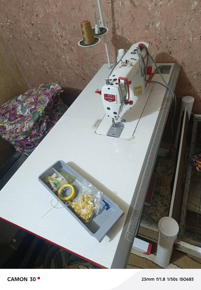 صناعي مستخدمه ساعتين نضافه 99 سعر 300 الف وبيه مجال ***********
