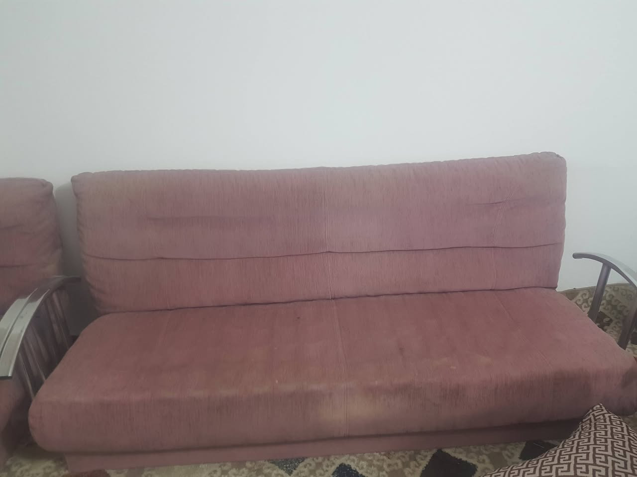 تخم تركي بضاعة اربيل نضيف بيع مستعجل سعره 200 للاستفسار واتساب ***********
