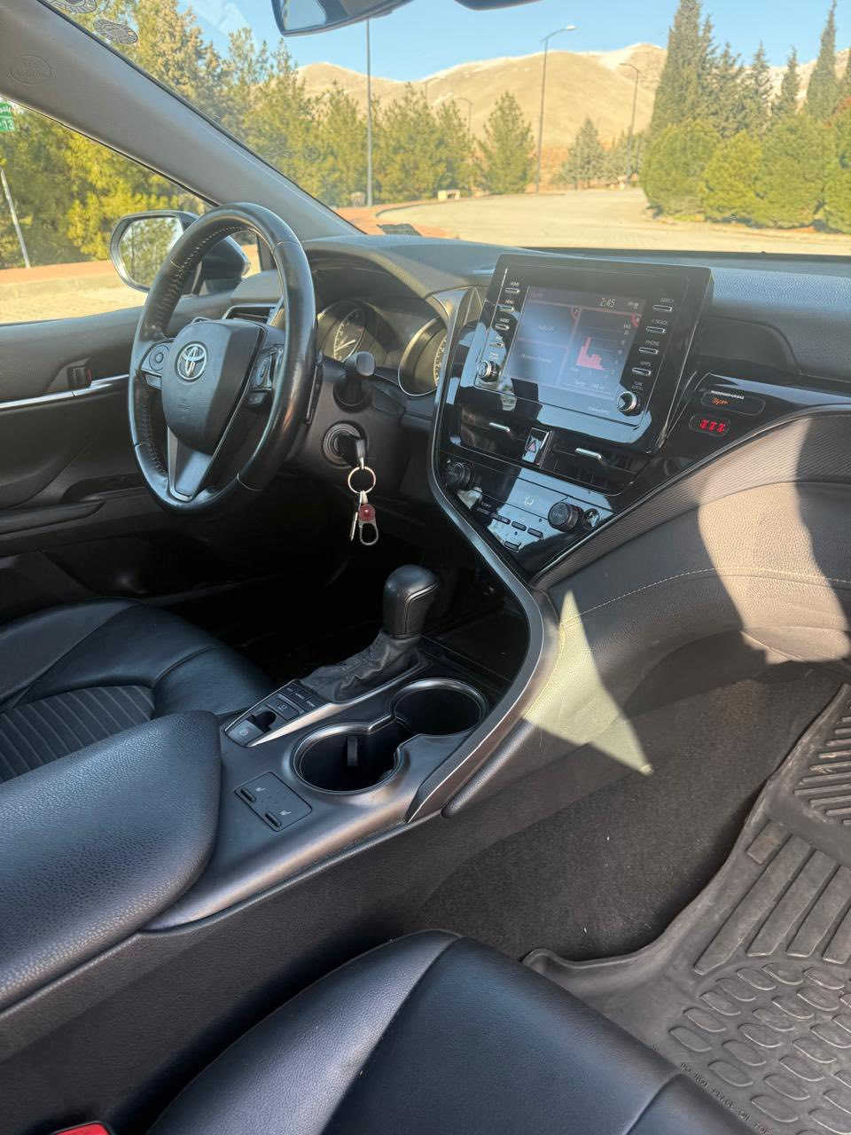 السلام عليكم
كامري وارد موديل ٢٠٢٢ 
SE pluse  
نقطه عمياء رادار أمامي جانبي
منع تصادم
اوتو استوب
فتحت سقف
كشنات تدفئه
كري السائق كهربائي
تخم تاير
شفرات بلستيرن
بنيد مصبوخ فقط
هزه جديده
ماشيه ١٢٢ حقيقي 
سيارة باسمي تحويل ثاني يوم 
السعر ٢٠ الف دولار يعني شدتين للاستفسار على الارقام 
***********
***********
