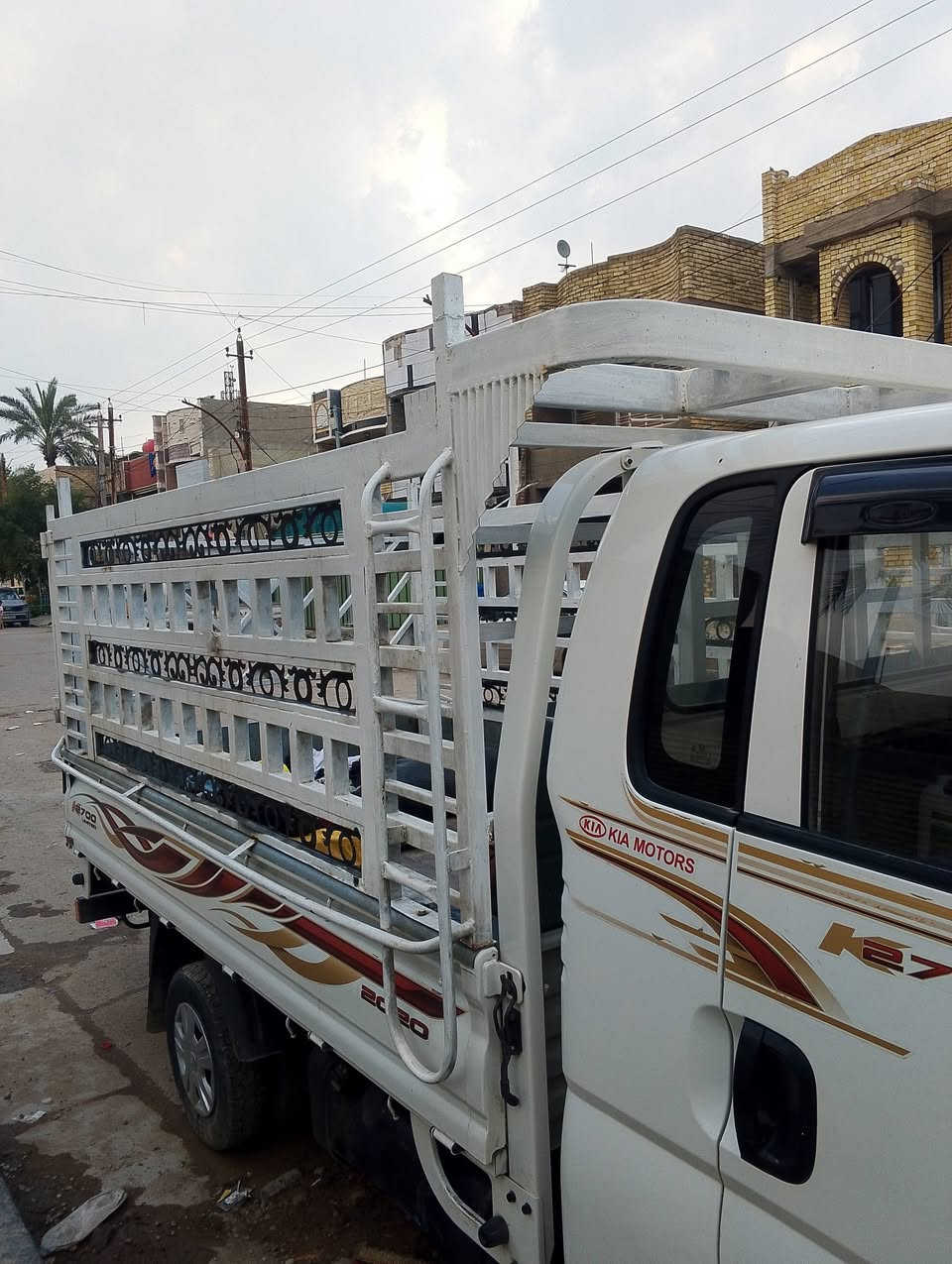 السلام عليكم محجر لبيع تفصال مكاني بغداد الشعب حي وار سعره 500هذه رقمي ***********
