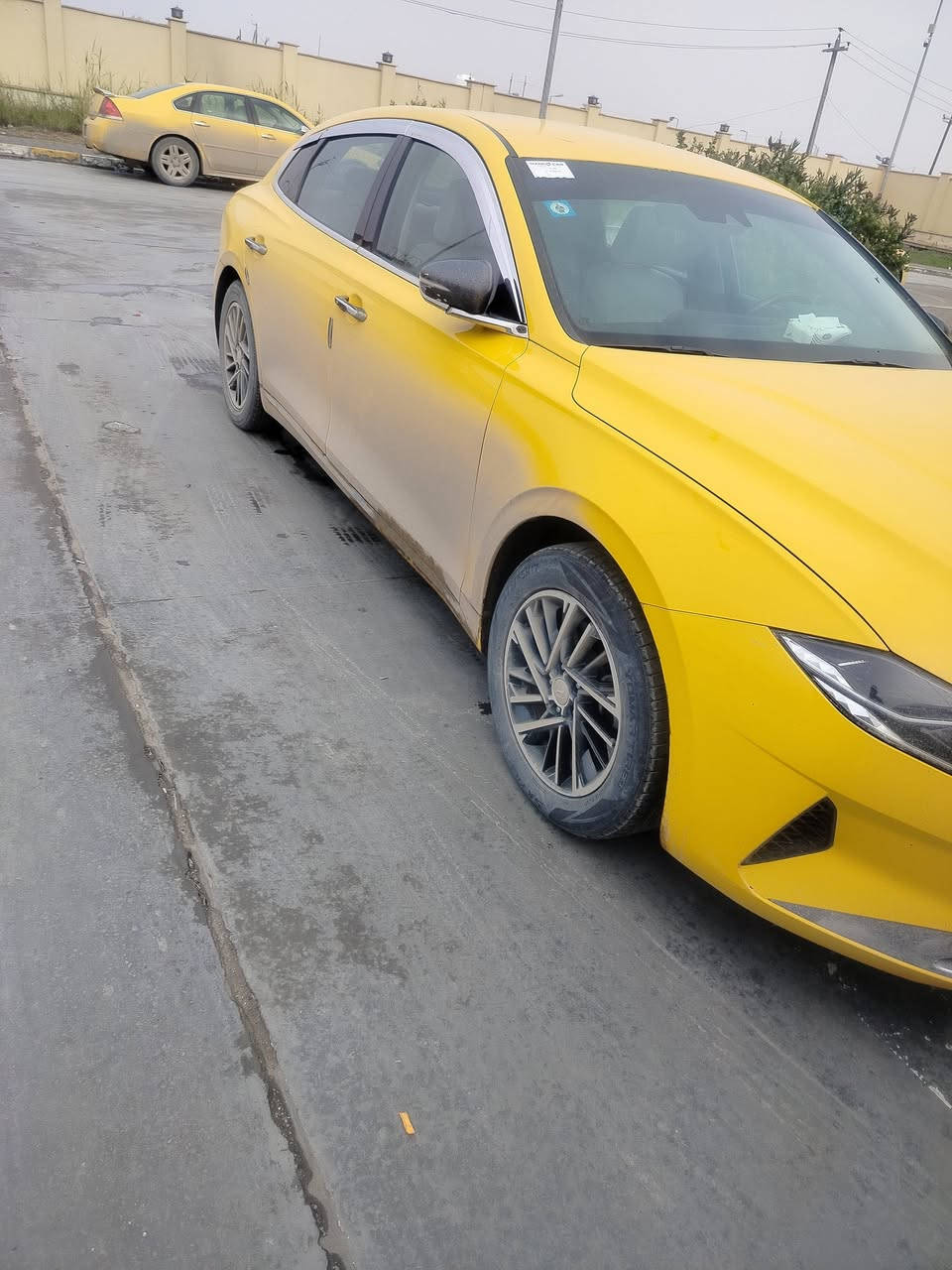 السلام عليكم
ازيره للبيع مديل 22 كفاله عامه 

عده القبق الجنطه امبدل 

رقم الهاتف ***********
