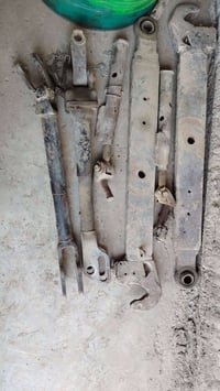 قطع غيار • غراض للبيع • أدوات احتياطية • كماليات سيارات • قطع غيار مست...