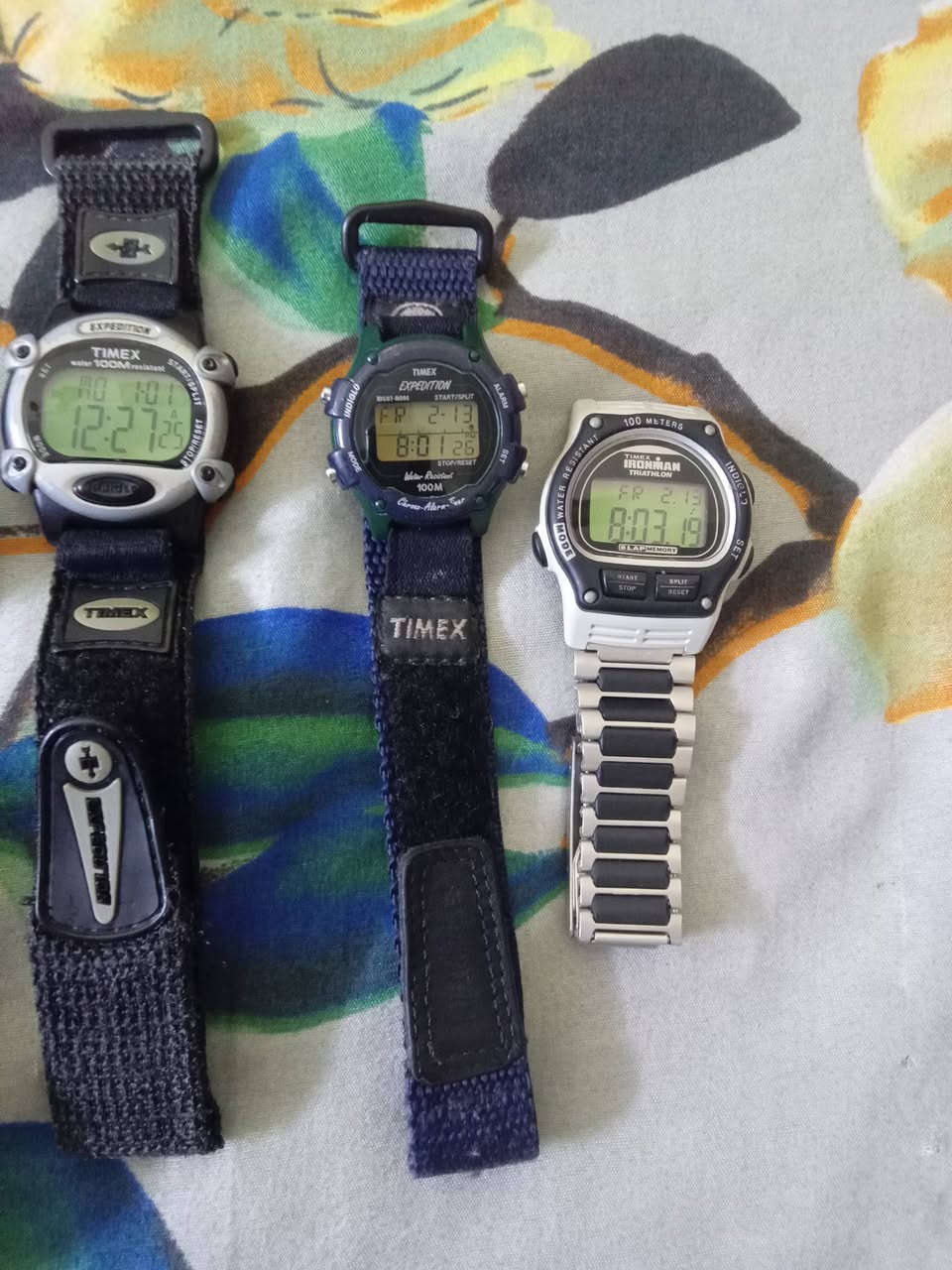 السلام عليكم ساعات تايمكس الشهيره كل قطعه وسعر كلهن شغالات بلكامل منبه جرس ضد الماء على الفحص سيورتهن اصليه كلهن نضافتهن 90 الشراي يتفضل يتصل واتساب *********** العنوان بغداد الحريه
