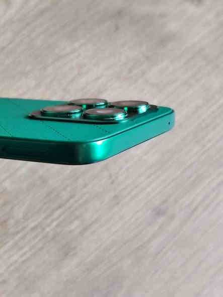 هونر x8b 
جهاز نضيف فول فول  
ذاكرة : 256 
رام : 8+8=16 
المعالج : ثماني النواة Snapdragon 680 4G
الشاشة : امولد 
بطارية : 4500 تدعم الشحن السريع
الجهاز غراضه كارتون شاحنه كامل 
السعر 230 بي مجال قليل
شراي خابر ***********
