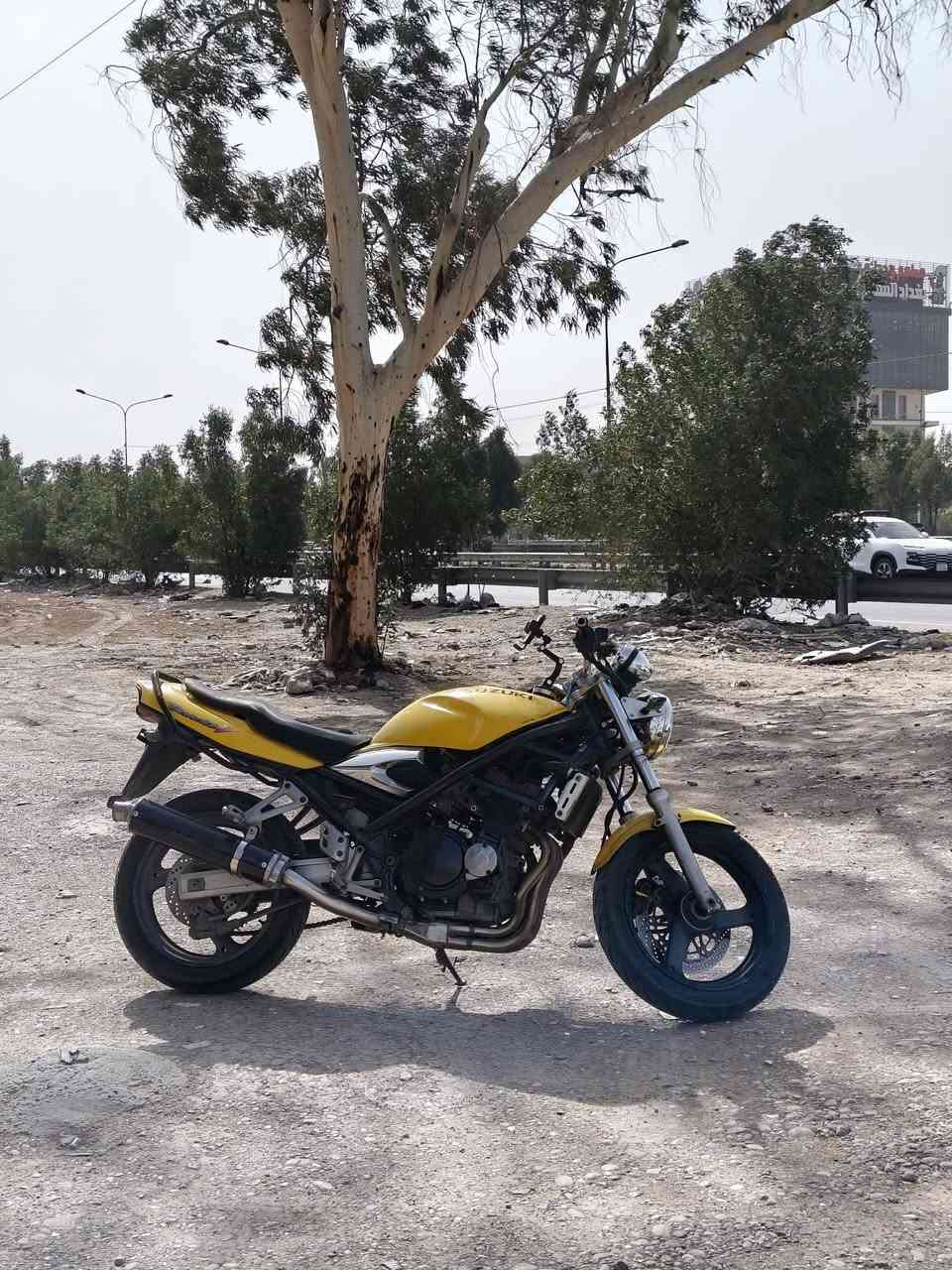 بطح باندا فول بدون نقص لون اصفر
دبل اشاير
سلف بكل وكت
نضافة كشر 
لايت عالي ناصي
مال جناي
السعر مليون و٦٠٠
الدراجة كمرك مدفوع واوراق موجودة يعني تترقم تمشي بيهة وين ميعجبك
مكاني بغداد الكرخ حي الجهاد
 *********** 
***********
متوفر واتساب
