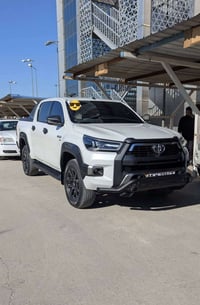 للبيع تويوتا افنجر كويتي6سلندر رقم بغداد ماشيه  54 الف مكفولة من كلشي ...