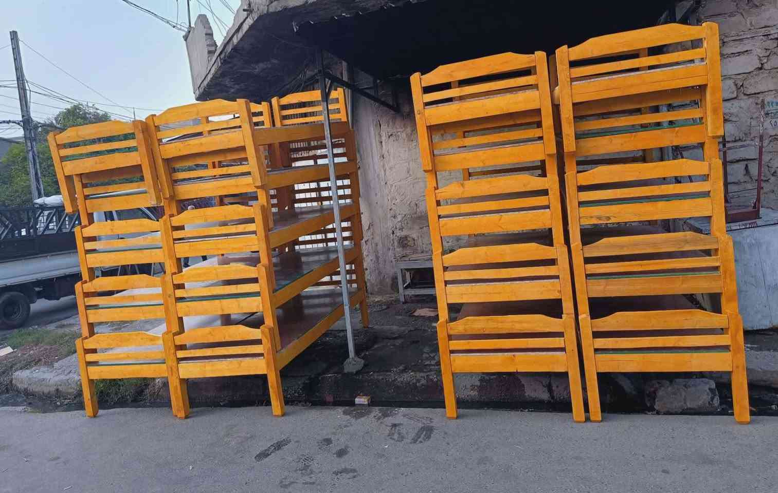 تخت نفر جديد #السعر45الف متوفر توصيل.فقط
شرط اذا ما نفس الصوره والمواصفات يرجع 
للحجز ارسل العنوان ورقم خاص


**إذا كنت صاحب هذا الإعلان وتريد حذفه لأي سبب، رجاءا أرسل رسالة إلى الدعم الفني**