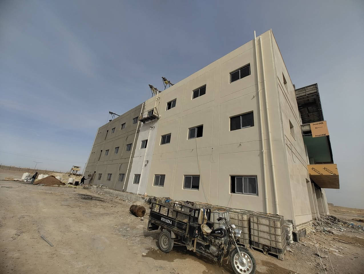 اشتغل جميع الشركات لصبغ
بلاستك اوطافي تصليح وطلس اوعاده ترميم اخفاء سيراميك للمطابخ أو الستقبال سنفره جبس بورد ***********
