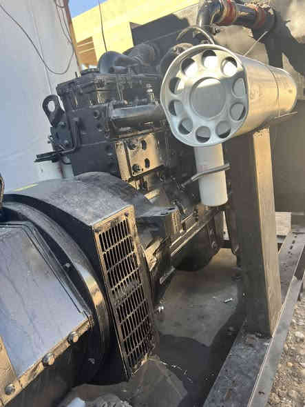 السلام عليكم 
مولد للبيع كمنز 

225كيفي 

حجم 114

السعر 54ورقه

للاستفسار ***********

اكبر كروب لتجمع مولدات العراق
