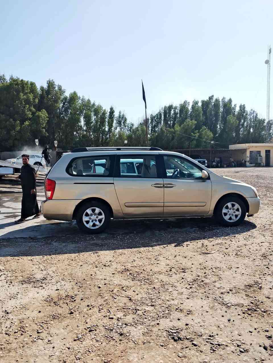 سلام عليكم كيه سيدونه البيع 2008 امريكي ضربتها جاملق امامي بدون دواخل الشراي يتصل علا *********** العنوان الحمزه الشرقي
