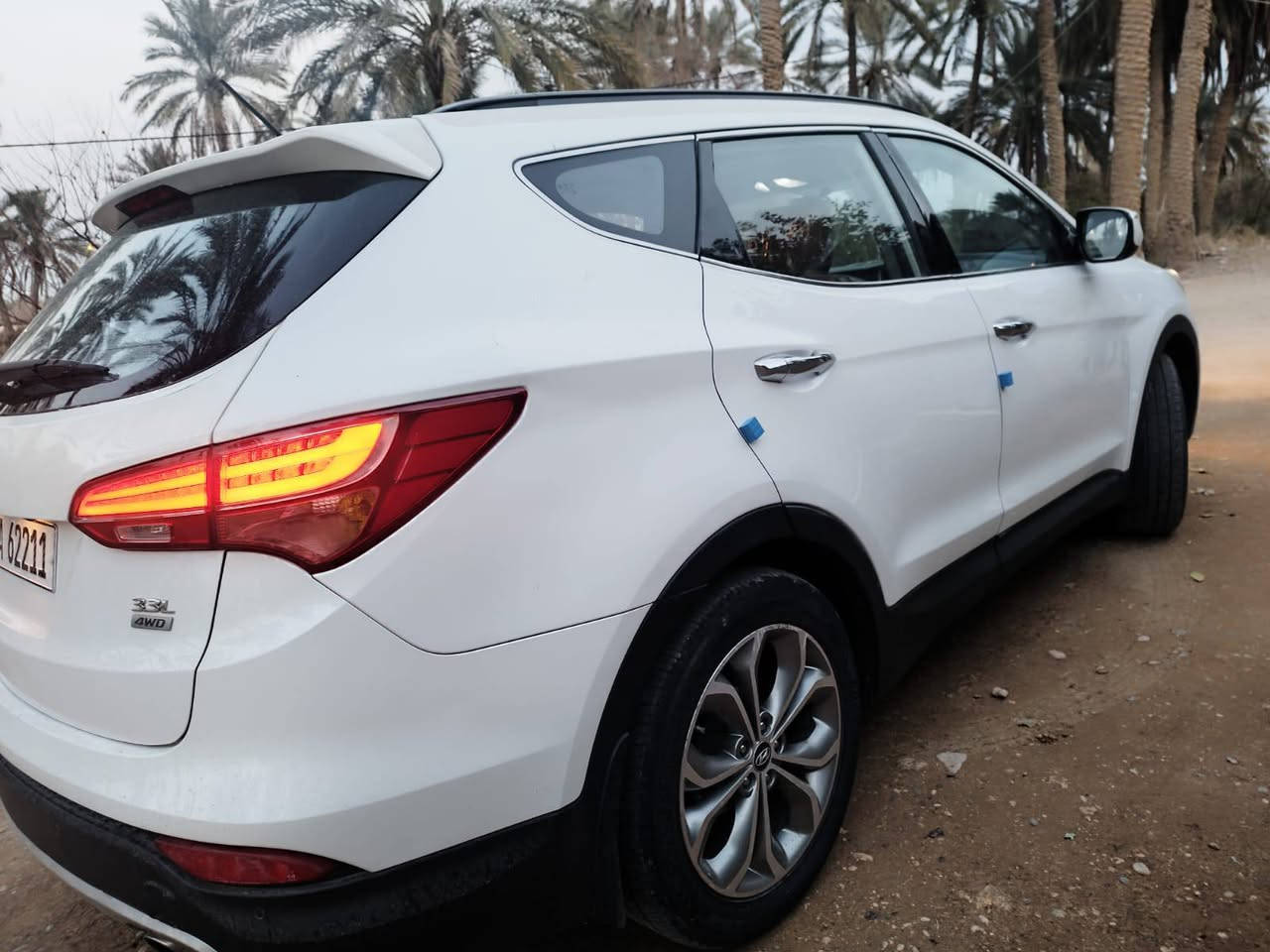 السلام عليكم اخوان عندي  سنتافي خليجي فول مواصفات موديل ٢٠١٤ رقم بابل انكليزي  بيه جاملغ صبغ امامي بدون دواخل مكان السيارة بابل  السعر ١٧٢ ***********/_ مكينه ٦سلندر بانوراما فول مواصفات
