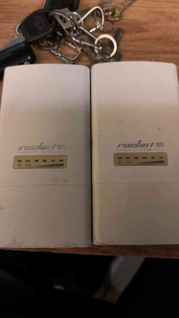 توفر لدى مكتبنا 
روكت xw سعره 90 الف
سكتر ubnt 120سعره 60 الف
هايبر لينك 32 سعره 90 الف
لينك 30 ubnt سعره 80الف
راوتر بورد 2011  شاشة 70 الف
راوتر بورد 2011 بدون شاشة 60 الف
921 عدد 2 سعره 140 الف
912 نوع 5g سعره 35 الف 
 انجكتر مع محولة 10 الاف 
Dc 24 v سعره 20الف 
باج بنل 16 بورت 15 الف 
باج بنل كيكا 24 بورت 60 الف
راك 4u سعره 25 الف 

*********** 
يوجد لدينا توصيل لكافة المحافظات
