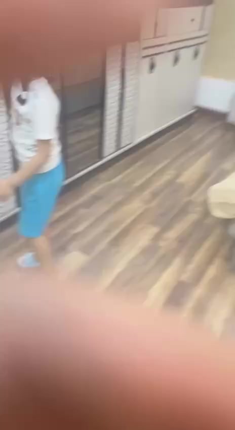 سلام عليكم
غرفه للبيع استعمال اسبوعين
سبب البيع فصخ الخطوبه
مكان ناصريه مركز
الي مهتم يخابرني
*********** واتساب موجود
