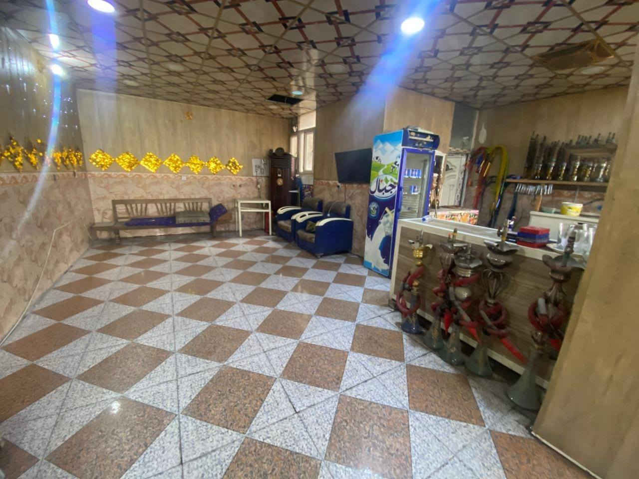 السلام عليكم كوفي للبيع دورة شارع ستين قرب كليه الهادي كوفي تفتح با ٨ صبح خير من الله كمله من كلشي 
***********
