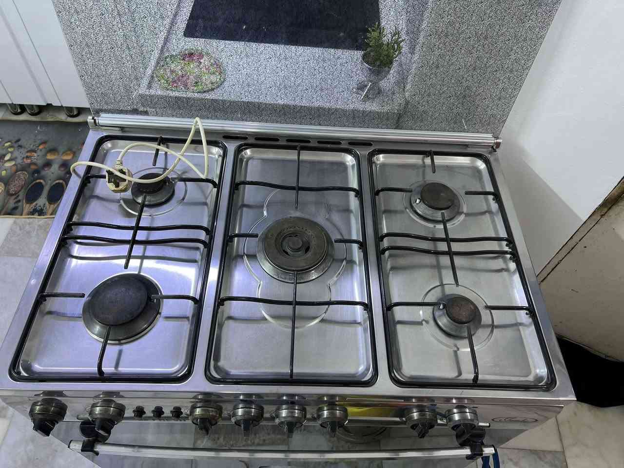 طباخ فريش نضيف جداً خمس عيون غاز ابو الفرن مكاني التنومه شارع 17 السعر 300


**إذا كنت صاحب هذا الإعلان وتريد حذفه لأي سبب، رجاءا أرسل رسالة إلى الدعم الفني**