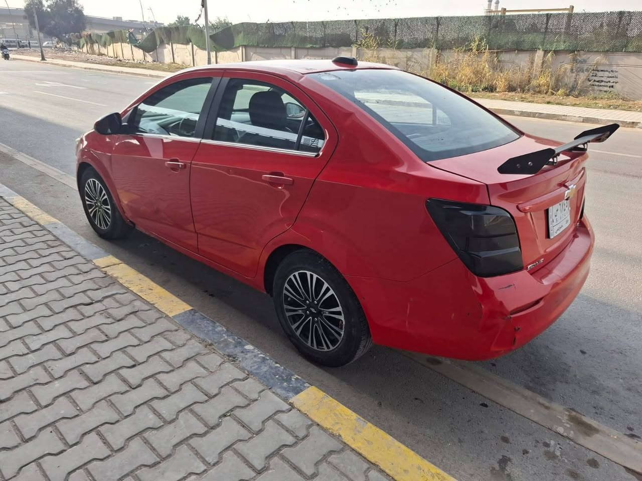 السلام عليكم اخوان للبيع شوفرليت سونك موديل ٢٠٢٠ رقم بغداد تحويل مباشر للبيع الحالي كير محرك جديد للاتصال *********** سعرها مناسب للشراي سياره جاهزه وترايها كلش حلو
