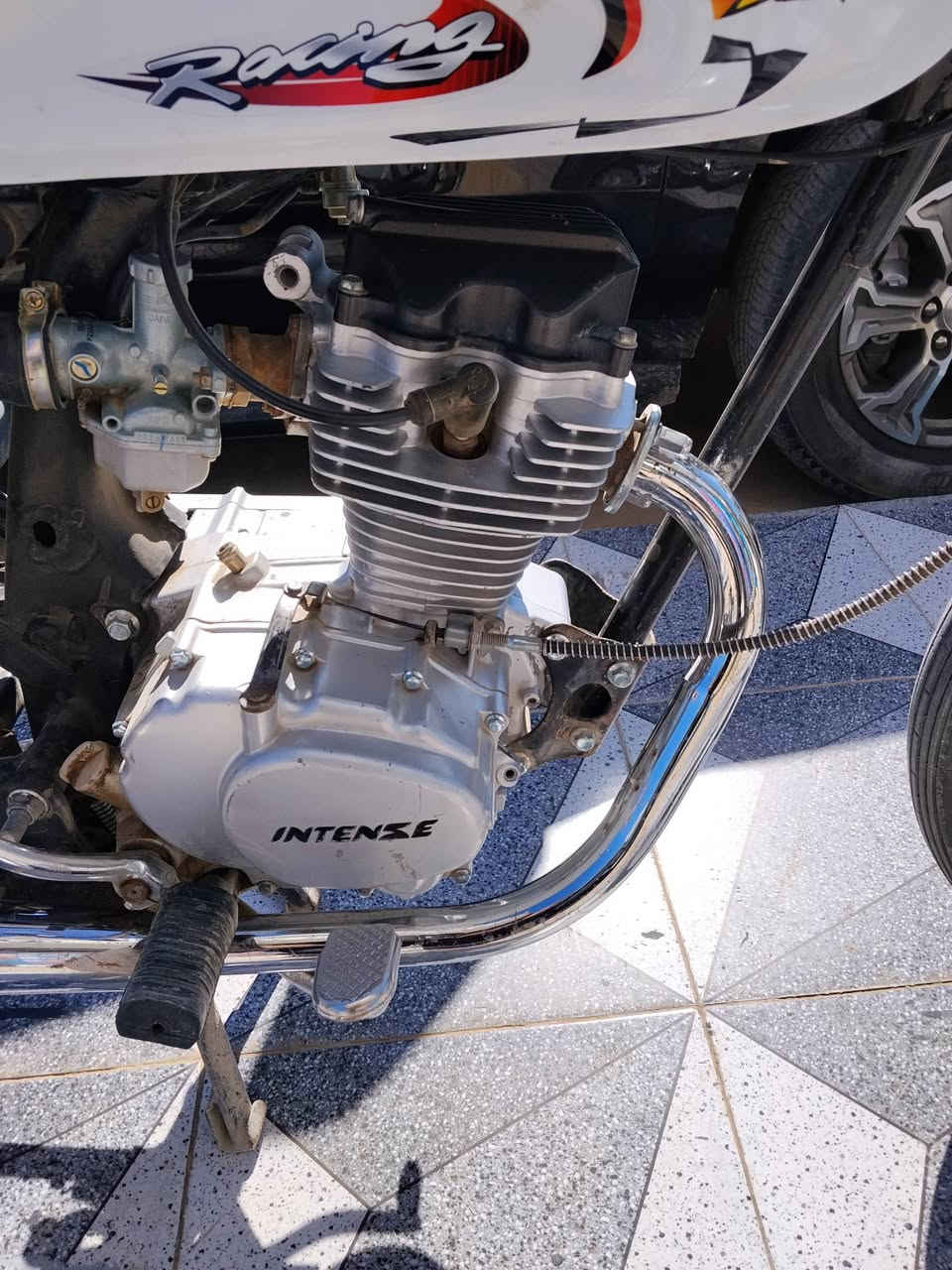 مكلف بلنشر
تعميره شاصي ارشه 18  شيال ربع بلادي كفاله
مكينه انتنس 23 دراجه حلوه  اوراق اصولي 
***********
