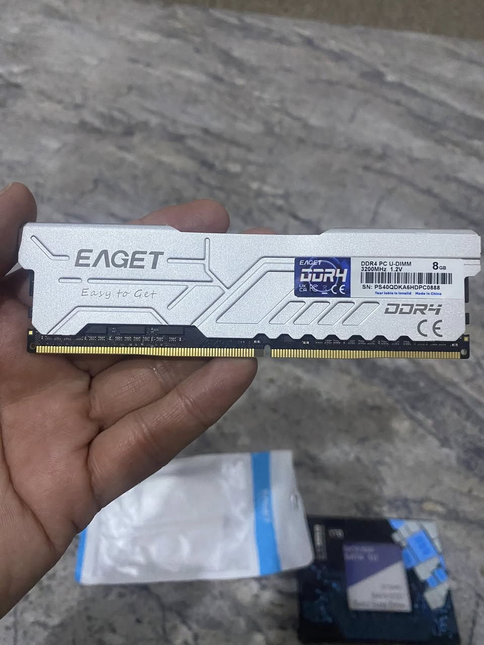 السلام عليكم هارد 1تيرا جديد ومفحوص شرط الشغل .. رام ddr4  قطعة وحدة 8 كيكا .. السعر تعال خاص والي ما مهتم رحمة لوالديك لا تعلق


**إذا كنت صاحب هذا الإعلان وتريد حذفه لأي سبب، رجاءا أرسل رسالة إلى الدعم الفني**