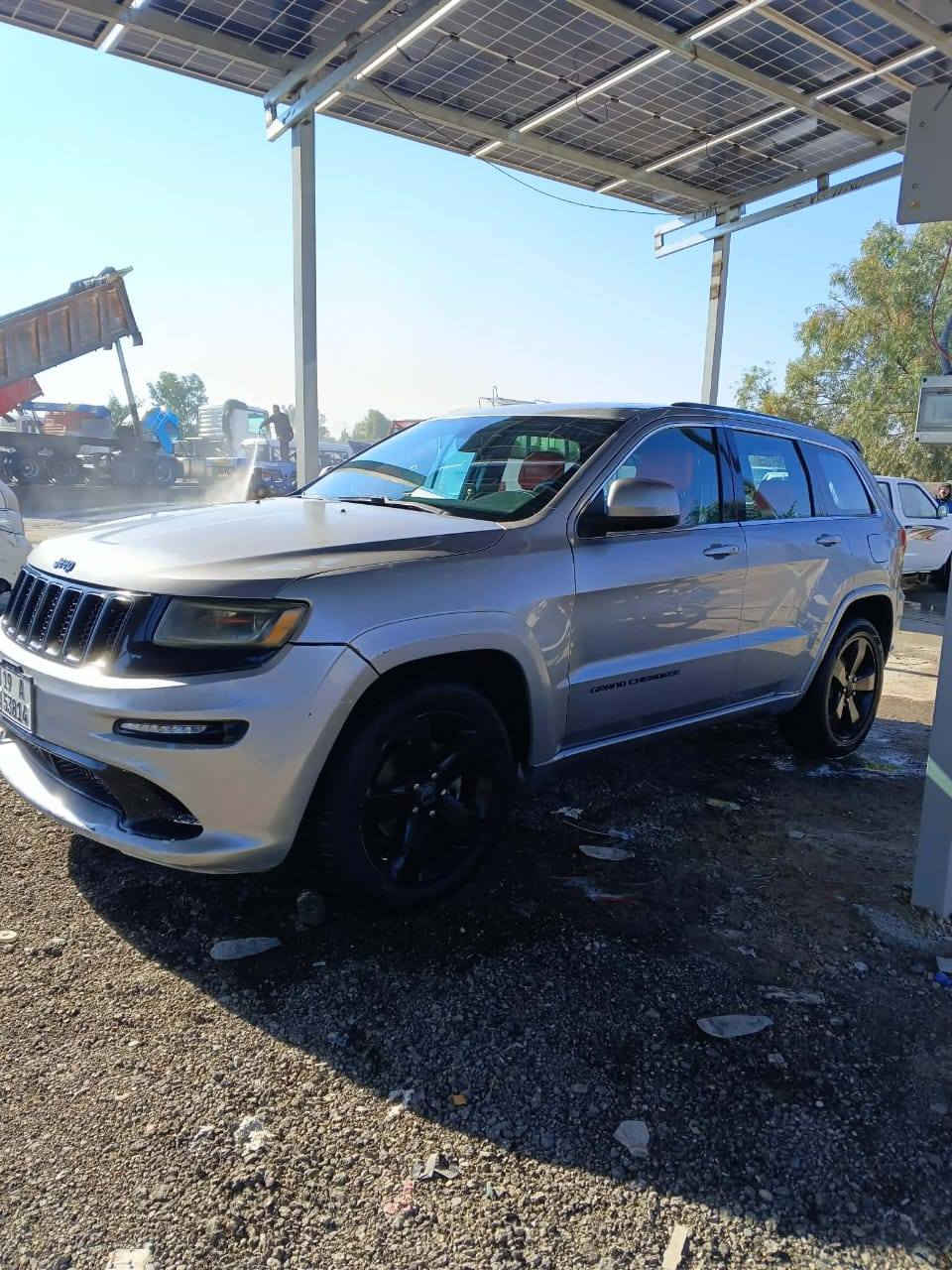 السلام عليكم سياره جيب للبيع
سياره فول ما اعز كل شيء محرك بالكرتون شنطه كهرباء
تبريد تخم تاير سياره خير من الله سياره فول سعر 170 بها مجال *********** مكان خان النص نجف
