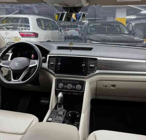 #انت_تخيل_الماني_7_راكب_بمحركV6_بسسسعر
#صول

#تفتح_الباب_توكع_الموصفات_عزل_وسرعة

2022 𝐕𝐎𝐋𝐊𝐒𝐖𝐀𝐆𝐄𝐍 𝐀𝐓𝐋𝐀𝐒-𝐒𝐄.𝐁𝐋𝐀𝐂𝐊

فولكس واكن اطلس (SE.BLACK) موديل : 
2022

#السعر_الطلب_في_التعليقات 

اللون : نيلي

عدد المقاعد 7 راكب فاملي

عداد المسافة : 16 الف ميل 

حجم المحرك : V6 3.6L (6.سلندر)

☑️🔚حادث كما موضح بالصوره بجم كبس جنطه كبس

أيرباكات الدشبول سليمة 100% بيه صفحة صبغ وقماره رصعة مال تحميل 

المواصفات : 𝐒𝐄.𝐁𝐋𝐀𝐂𝐊
‎‏‎
‎‏‎فـــول فـــول مـــواصفـــات 1/1

بـــردات ابـــواب
كيـــج الكـــترونـــي
‏بصمة ابــــواب
‏‎بصمة تشـــغـــيل 
تشغيل عن بعد (𝐑𝐄𝐌𝐎𝐓𝐄 𝐒𝐓𝐀𝐑𝐓)
‏‎شـــاشـــة  کبیر لمـــس
شاحن هاتف لاسلكي
كــــاميــــرا
 هـــانـــد بـــريـــك بصمة
اوتو هولد (𝐀𝐔𝐓𝐎 𝐇𝐎𝐋𝐃)
اوتو ستارات (𝐀𝐔𝐓𝐎 𝐒𝐓𝐀𝐑𝐃)
اوتو ستارات (𝐀𝐔𝐓𝐎 𝐒𝐓𝐎𝐏)
رادار امامي (تحديد مسار)
‏‎رادار جانبي (نقاط عمياء)
‏‎رادار خلفي (التحذير من الاصطدام)
‏‎حساسات امامي
‏‎حساسات جانبي 
‏‎حساسات خلفي 
نظام (𝐄𝐂𝐎)
نظام (𝐍𝐎𝐑𝐌𝐀𝐋)
نظام (𝐒𝐏𝐎𝐑𝐓)
7_راکــــب
كشنات جلد
كشنات كهربائي 
‏‎كشنات هيتر 
تحكمات استيرن
استيرن هيتر‎
‏‎تبريد لمس
تبريد مركزي
صندوق شفط كهربايي 
لايتات 𝐋𝐄𝐃 ليد عدسة زينون بيلادي
‏‎بكلايتات 𝐋𝐄𝐃 ليد بيلادي
‏‎ويــــل إسود بلادي   
سنويه جديده بأسمي وتحويل مباشر او وكاله‎‏‎

مكانه بغداد 

***********
