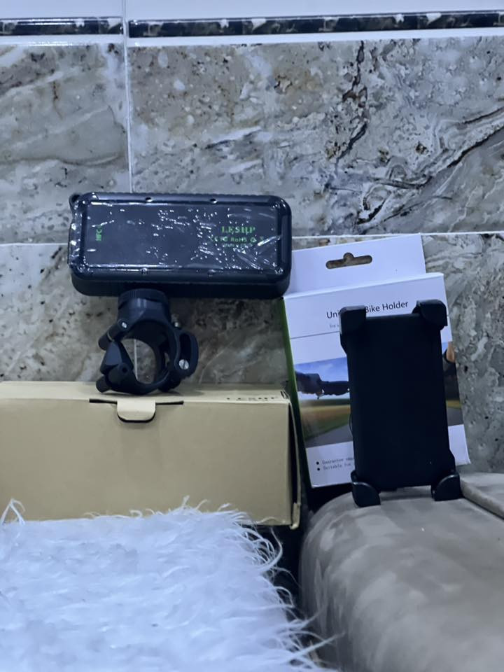 💻 مجموعة أغراض إلكترونية بأسعار مناسبة جداً! 🔌🎧

متوفر لدينا تشكيلة متنوعة من الأجهزة والإكسسوارات الإلكترونية بأسعار منافسة تناسب الجميع.

للاستفسار عن الأسعار أو التفاصيل:
📩 مراسلة على الخاص
📞 أو الاتصال على الرقم: ***********
